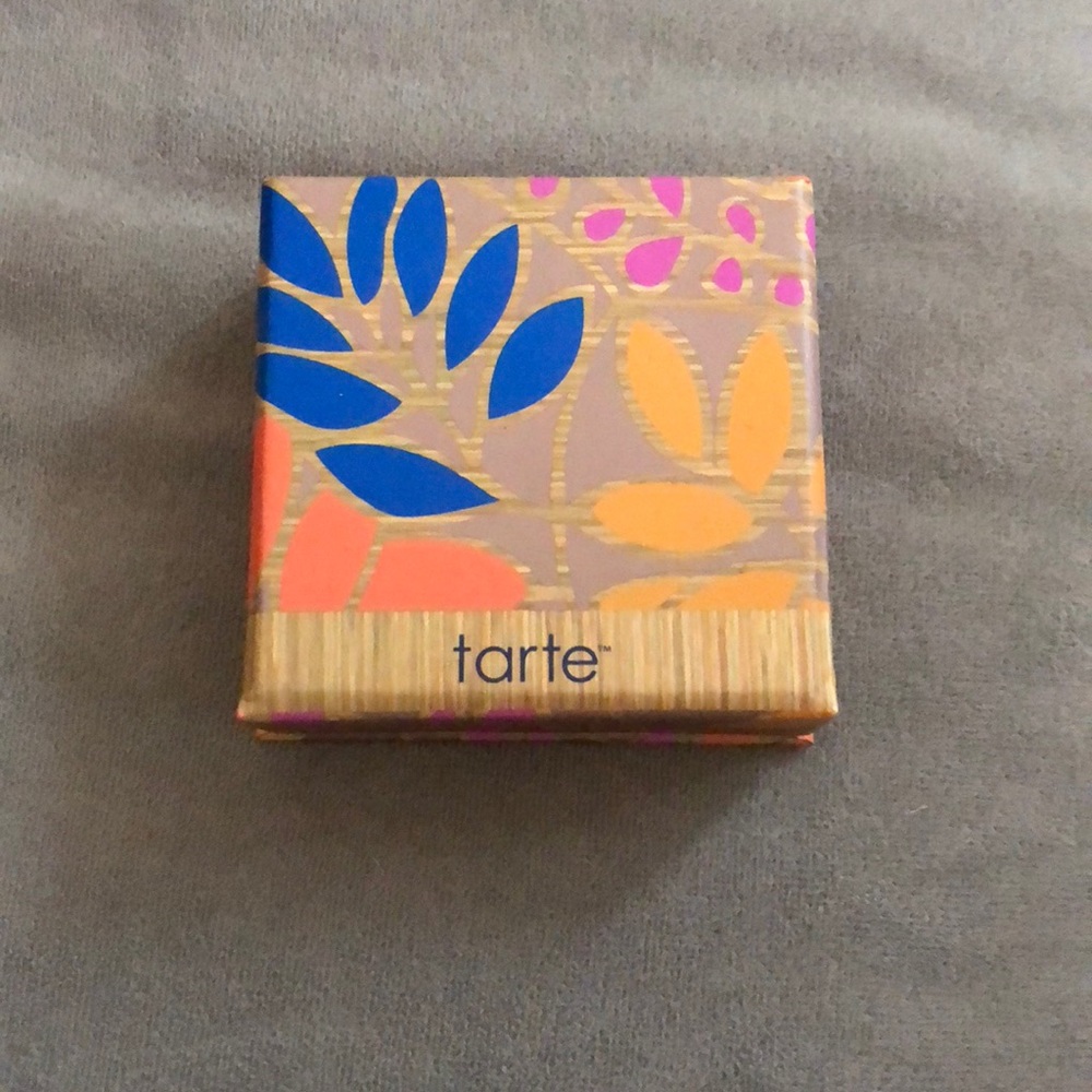 Tarte eye shadow quad: apple of my eye